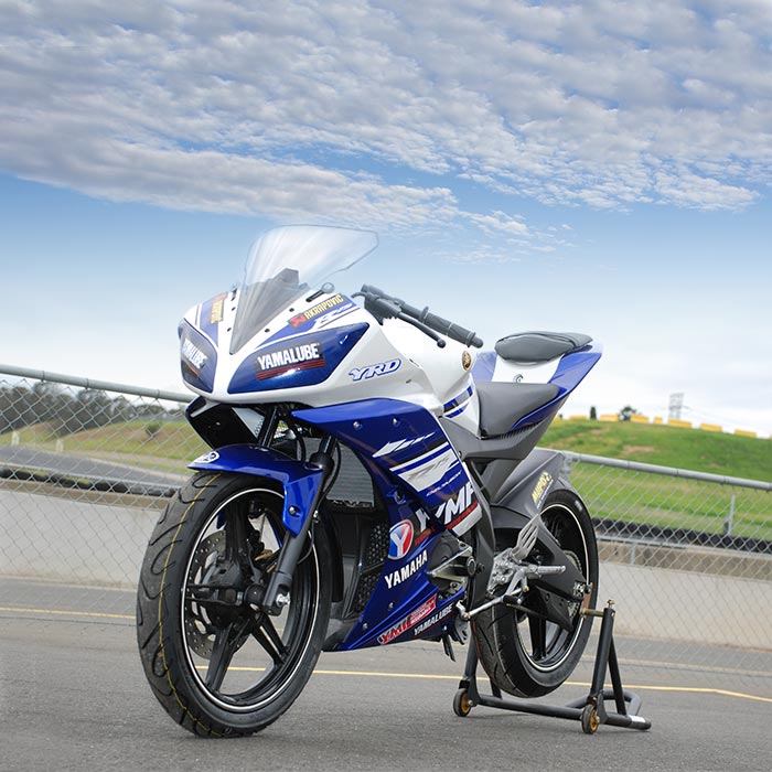 r15 racing bike