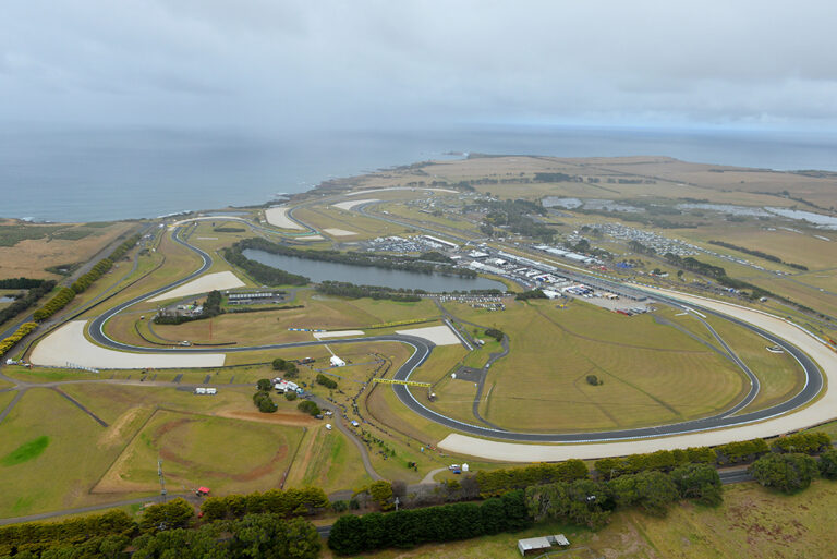 Phillip Island to open 2024 ASBK season from February 2325